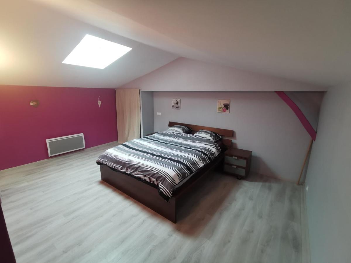 Logis De Reuneubeul Les Peintures 外观 照片